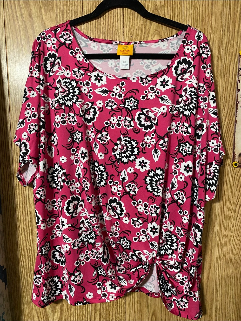 Ruby Rd. Pink Floral Twist-Front Women's Top Size 3X